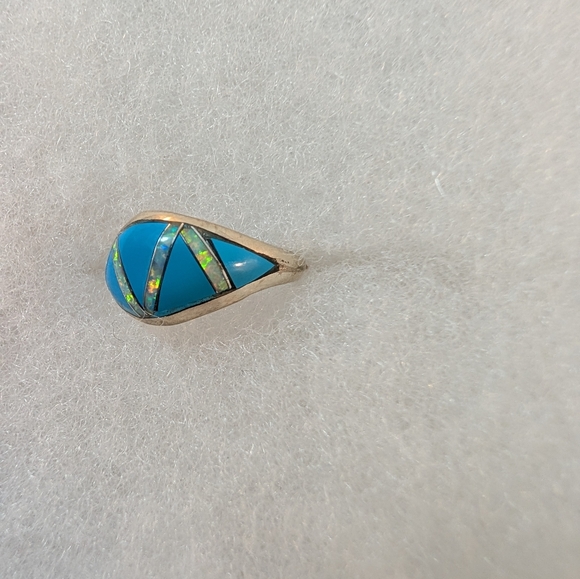Turquoise And White Lab Opal Inlay Sterling Silver Ring Size 5 - Picture 2 of 3